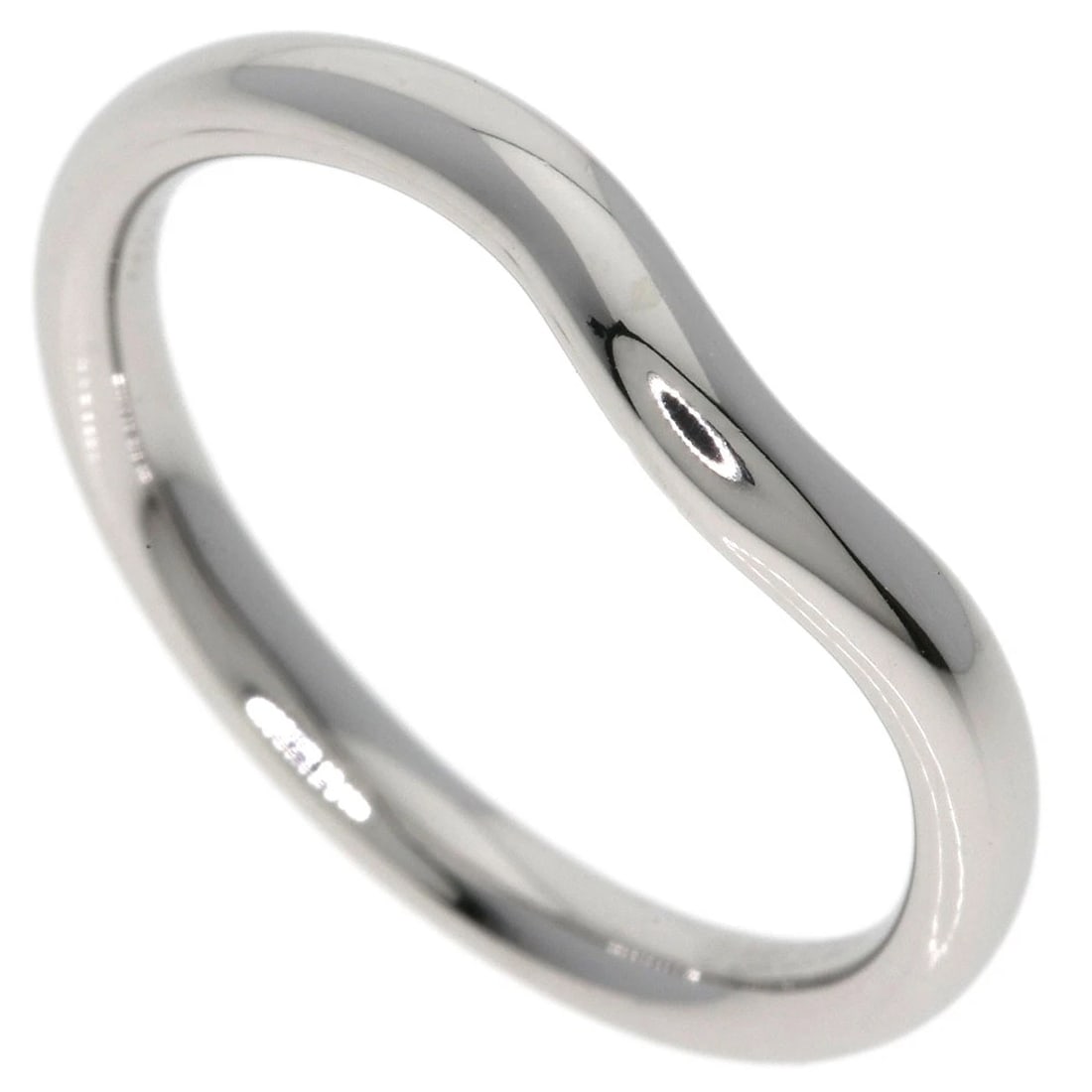 TIFFANY&CO. CURVED BAND RING PLATINUM PT950: TIFFANY&Co. Curved band Ring Platinum PT950 Brand: TIFFANY&Co. Type/Style: Ring Material: Platinum PT950, Color: Silver Size: 5.25(US) Accessories: None Accessories Notice: When purchasing