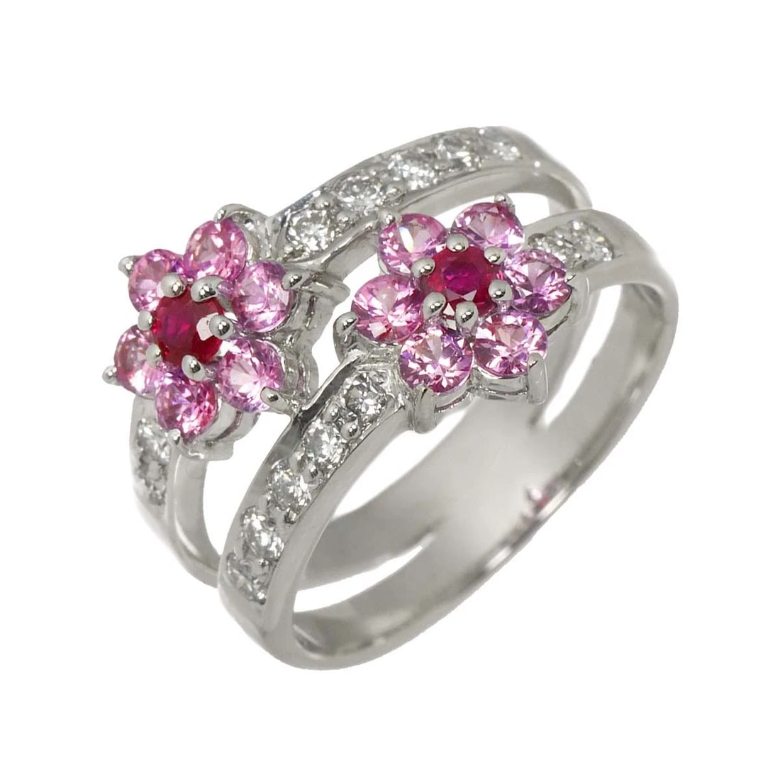 PONTE VECCHIO SAPPHIRE DIAMOND RING: Ponte Vecchio Sapphire Diamond Ring Brand: Ponte Vecchio Type/Style: Ring Material: 750 White Gold, Main Stone Ruby Color: White Gold Size: 5.25(US) Accessories: None Accessories Notice: When