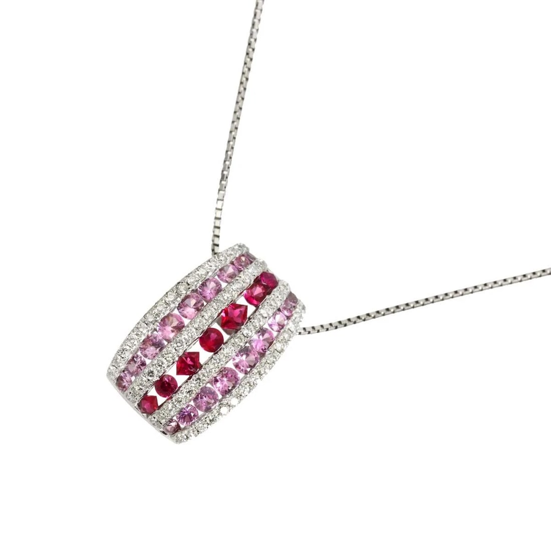 SAPPHIRE NECKLACE WG 750: Sapphire Necklace WG 750 Brand: Unbranded Type/Style: Necklace Material: 750 White Gold, Main Stone Sapphire Color: White Gold Size: internal circumference of the chain:17.5inch(Adjustable) Top