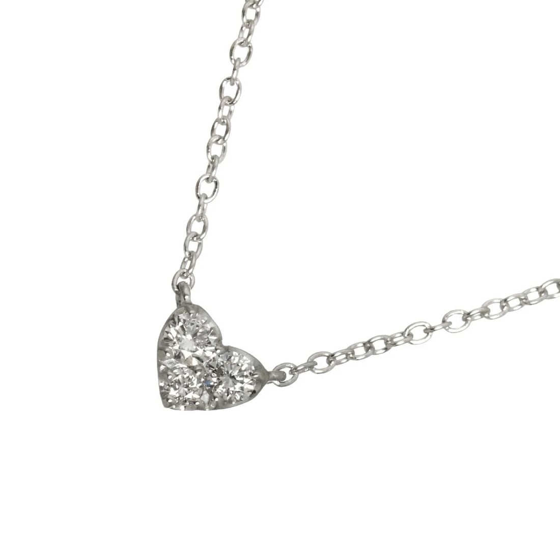 PONTE VECCHIO DIAMOND HEART NECKLACE: Ponte Vecchio Diamond Heart Necklace Brand: Ponte Vecchio Type/Style: Necklace Material: 750 White Gold, Main Stone Natural Color: White Gold Size: internal circumference of the chain:15.7inch to
