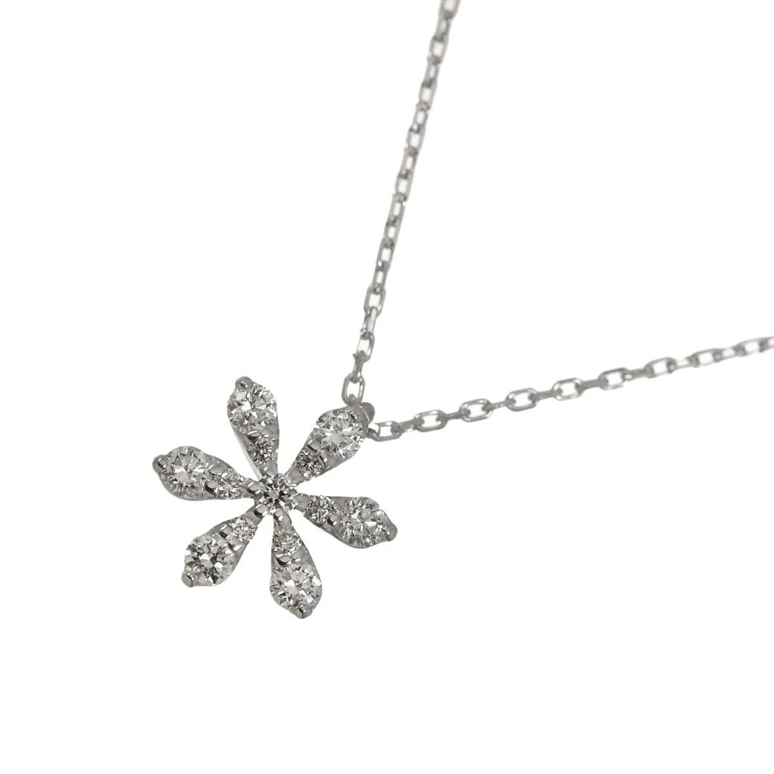 PONTE VECCHIO DIAMOND NECKLACE750 WHITE GOLD: Ponte Vecchio Diamond Necklace750 White Gold Brand: Ponte Vecchio Type/Style: Necklace Material: 750 White Gold, Main Stone Natural Color: White Gold Size: internal circumference of the