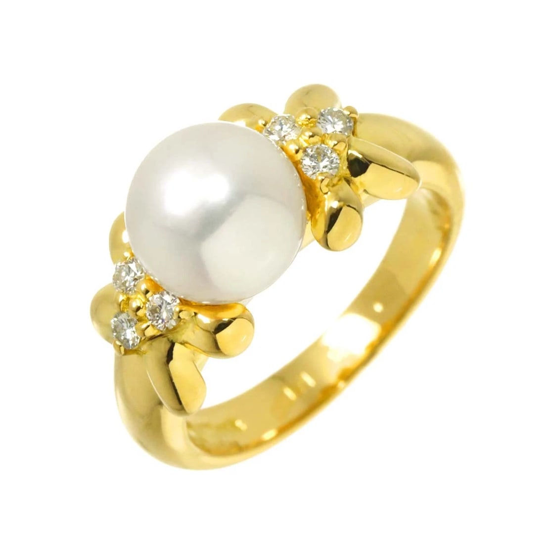 NINA RICCI AKOYA PEARL DIAMOND RING (1 of 4)