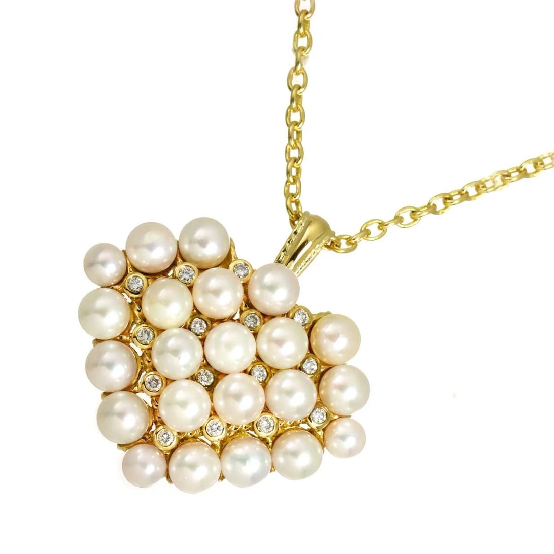 MOUAWAD AKOYA PEARL DIAMOND NECKLACE: MOUAWAD Akoya Pearl Diamond Necklace Brand: MOUAWAD Type/Style: Necklace Material: 750 Yellow Gold, Color: Yellow Gold Size: internal circumference of the chain:23.6inch Top Charm(max):W32.3 x