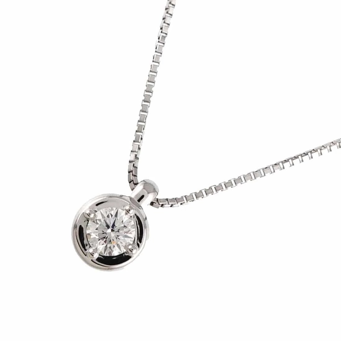TASAKI DIAMOND NECKLACE: TASAKI Diamond Necklace Brand: TASAKI Type/Style: Necklace Material: 750 Whie Gold, Main Stone Natural Color: White Gold Size: internal circumference of the chain:17.7inch(Adjustable) Top Charm(max):W