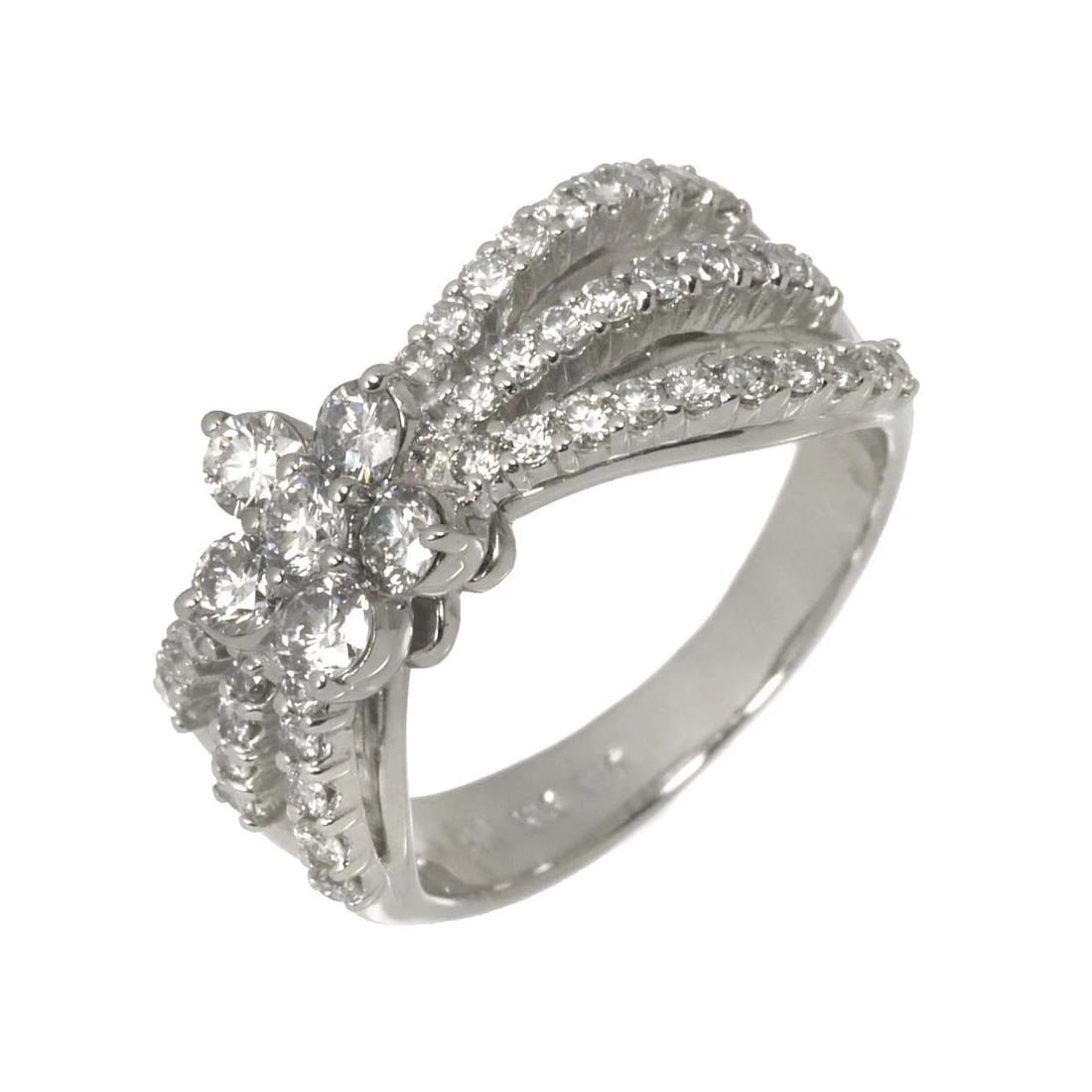 PONTE VECCHIO DIAMOND RING WG 750: Ponte Vecchio Diamond Ring WG 750 Brand: Ponte Vecchio Type/Style: Ring Material: 750 White Gold, Main Stone Natural Color: White Gold Size: 5.5-5.75(US) Accessories: None Accessories Notice: When