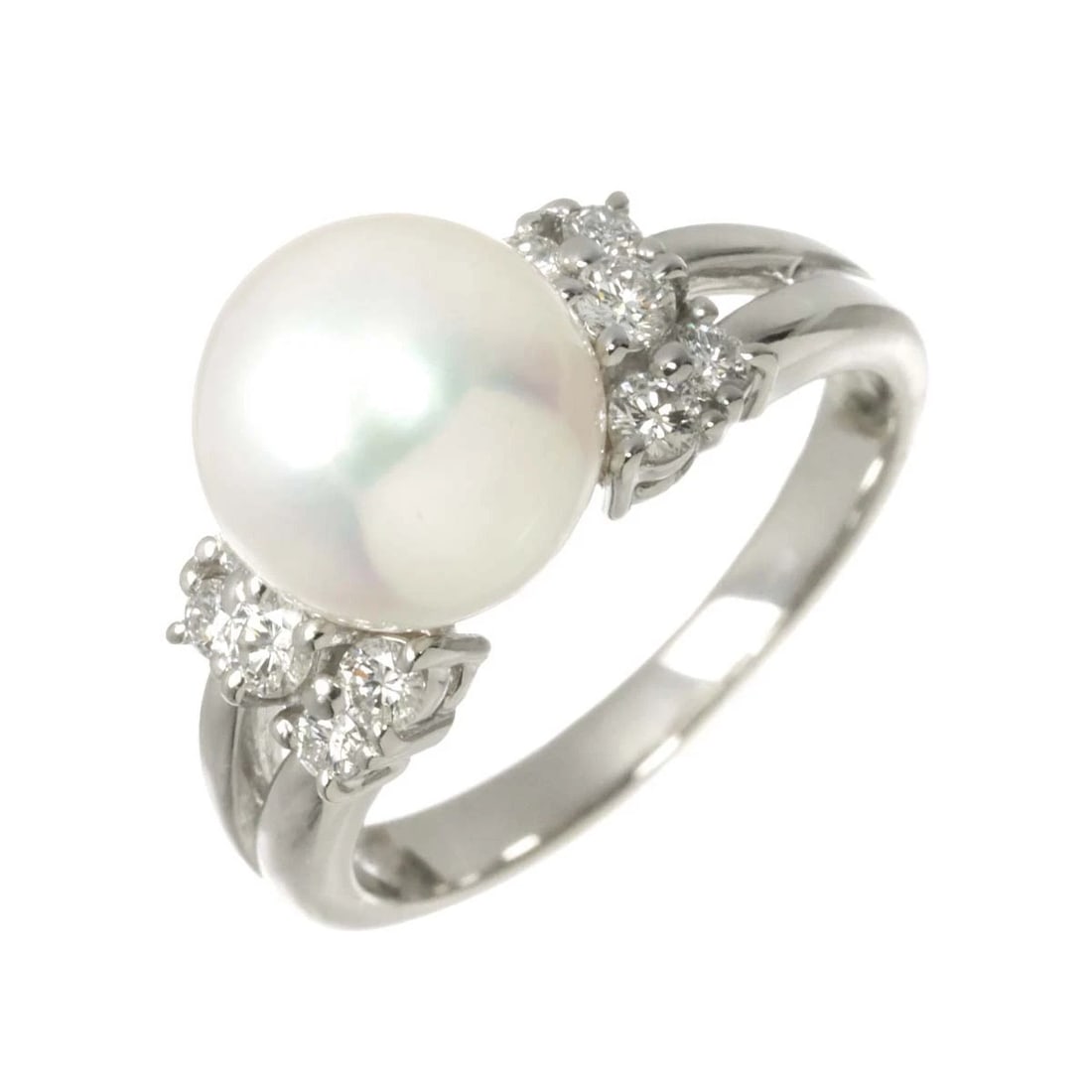 TASAKI AKOYA PEARL DIAMOND RING PT: TASAKI Akoya Pearl Diamond Ring Pt Brand: TASAKI Type/Style: Ring Material: Pt950, Color: Platinum Size: 5.75-6(US) Accessories: None Accessories Notice: When purchasing pre-owned goods, please refer