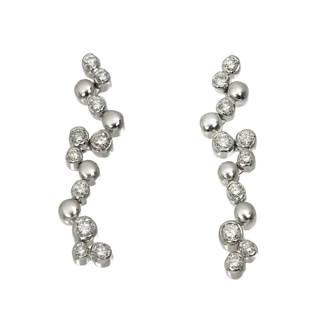DIAMOND EARRINGS PIERCED WG 750: Diamond Earrings Pierced WG 750 Brand: Unbranded Type/Style: Earrings Material: 750 White Gold, Color: White Gold Size: W 6.7 x H 27.6mm Accessories: None Accessories Notice: When purchasing