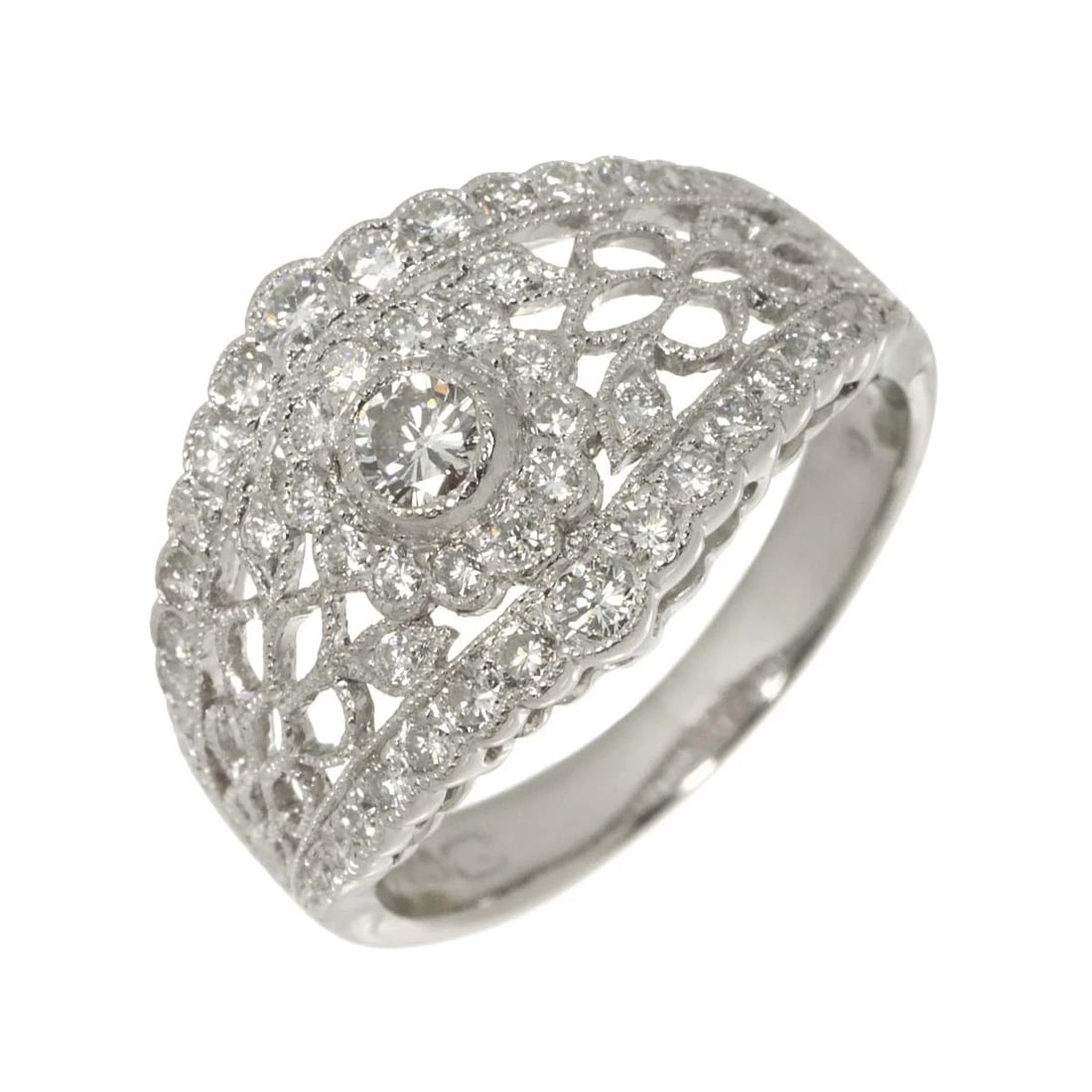 DIAMOND RING PLATINUM: Diamond Ring Platinum Brand: Unbranded Type/Style: Ring Material: Pt950, Main Stone Natural Color: Platinum Size: 4-4.5(US) Accessories: None Accessories Notice: When purchasing pre-owned