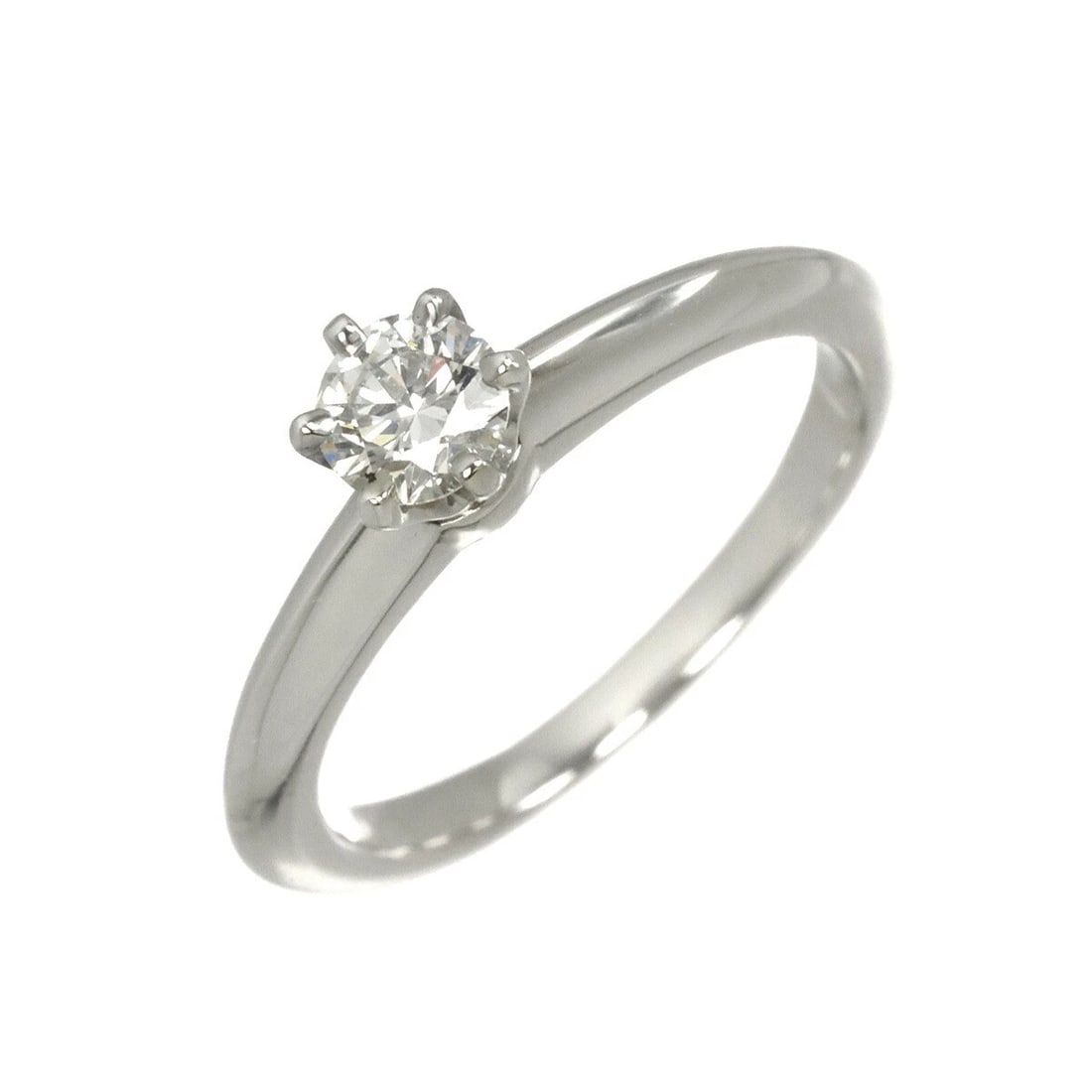 TIFFANY CO. DIAMOND RING PLATINUM: TIFFANY CO. Diamond Ring Platinum Brand: TIFFANY Co. Type/Style: Ring Material: PT950, Main Stone Natural Color: Platinum Size: 4.5-4.75(US) Accessories: None Accessories Notice: When purc