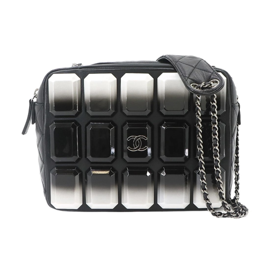 CHANEL CAMERA BAG CHAIN SHOULDER BAG LEATHER PLASTIC: CHANEL Camera Bag Chain Shoulder Bag Leather Plastic Brand: CHANEL Type/Style: Shoulder Bag Material: Leather Color: Black Size: W 9.06 inch, H 7.28 inch, D 2.95 inch Accessories: None Acc
