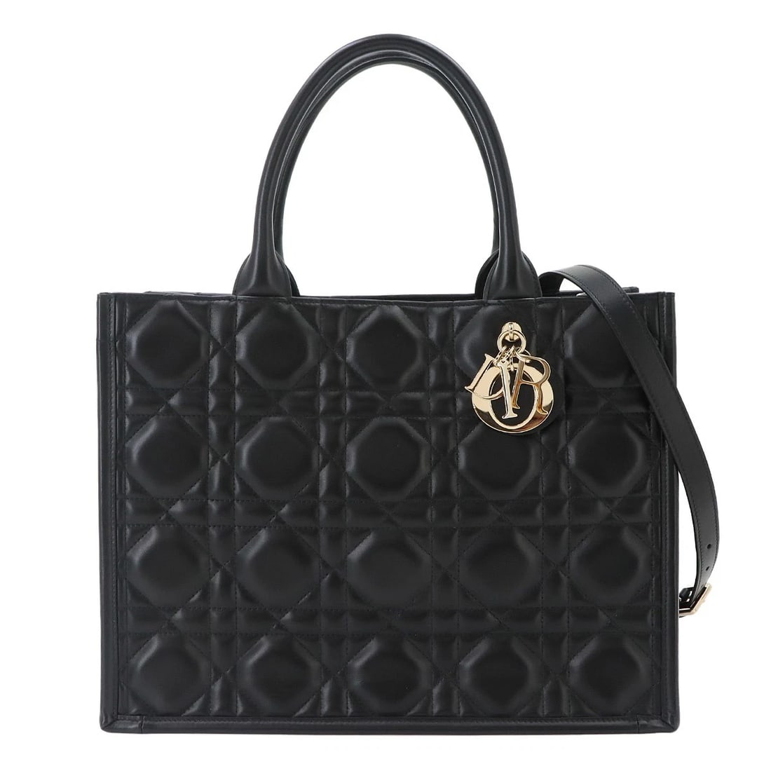 CHRISTIAN DIOR MACROCANNAGE BOOK TOTE SHOULDER: Christian Dior Macrocannage Book Tote Shoulder Brand: Christian Dior Type/Style: Tote Bag Material: Leather Color: Black Size: W 14.17 inch, H 10.63 inch, D 6.50 inch Accessories: None Acc