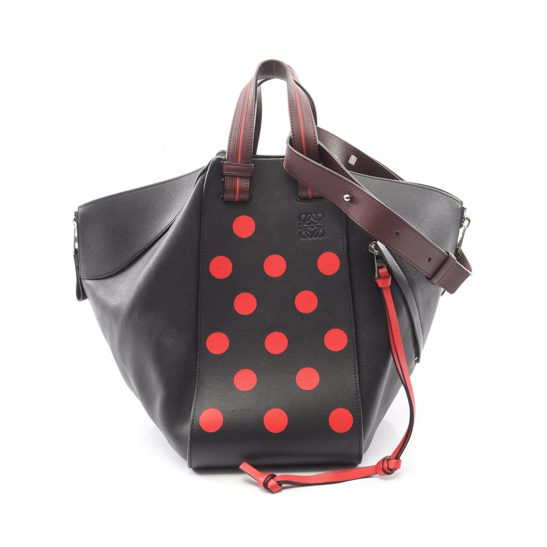 LOEWE HAMMOCK MEDIUM SHOULDER HANDBAG: LOEWE Hammock Medium Shoulder Handbag Brand: LOEWE Type/Style: Handbag Material: leather Color: Black?ish colors ? Red?ish colors Size: (H:11.0inch x W:6.3inch x D:12.2inch) Accessories: None