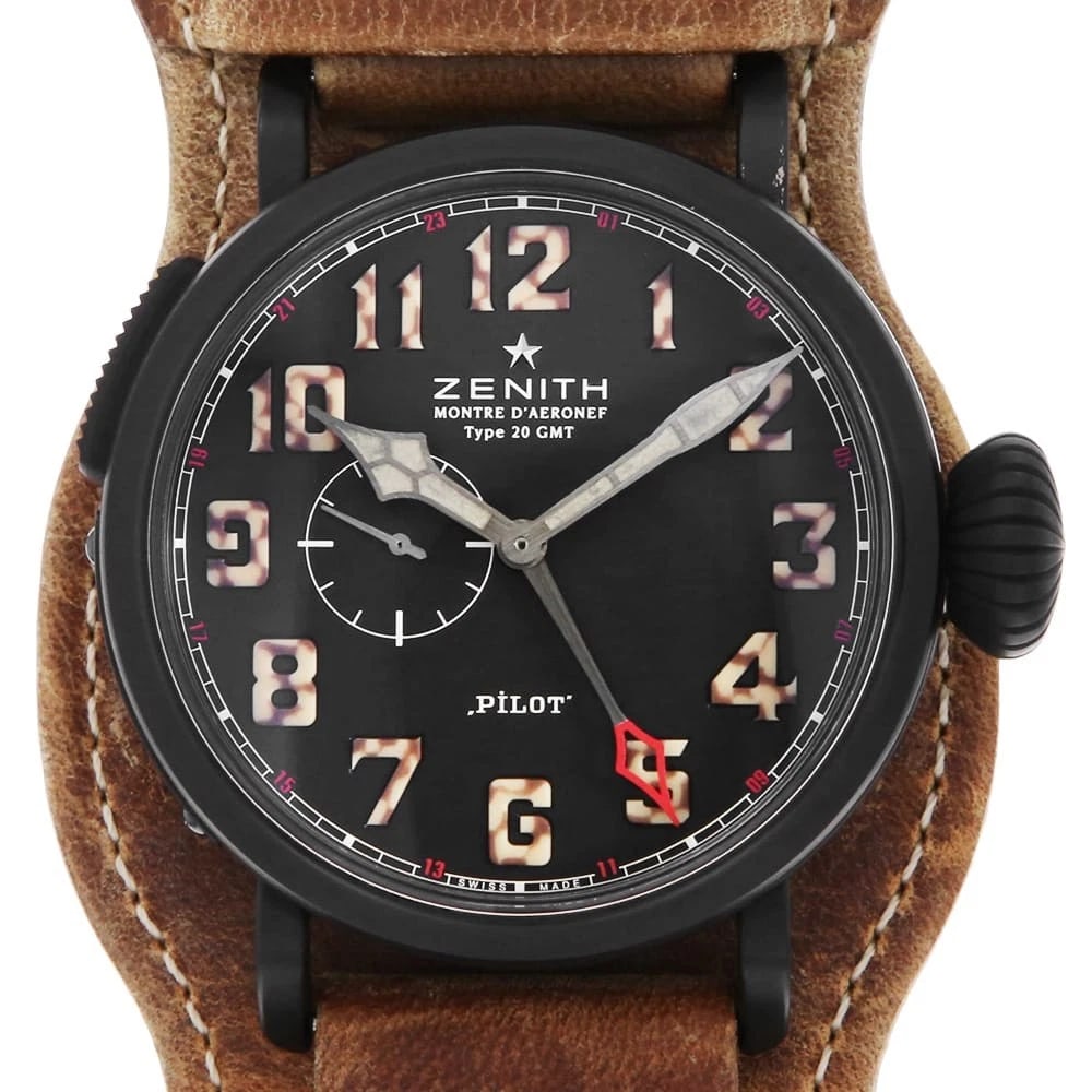 ZENITH PILOT TITANIUM WATCH: ZENITH Pilot Titanium Watch Brand: ZENITH Type/Style: Wrist watch Material: Band Material Calfskin, Case Material Titanium(DLC coating) Color: Dial Color Black Size: Case:W48mm Accessories: None