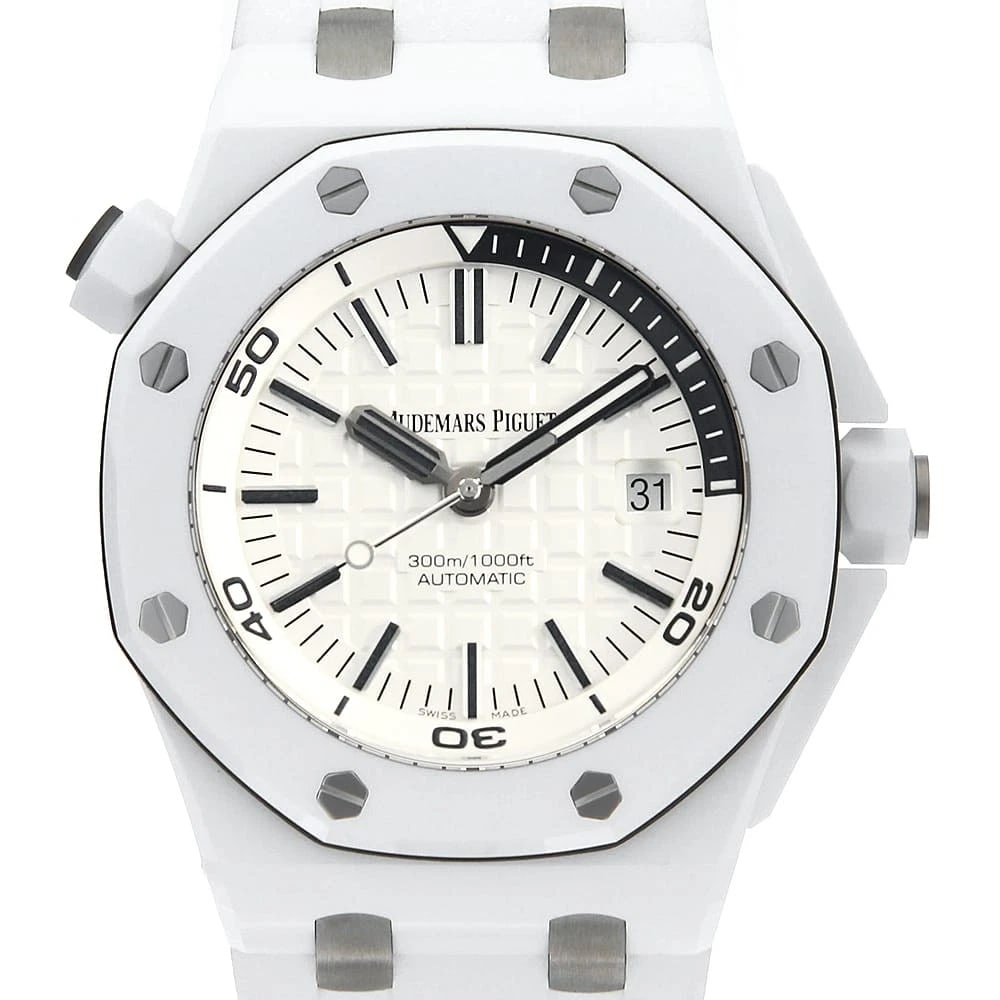 AUDEMARS PIGUET ROYAL OAK CERAMIC WATCH: AUDEMARS PIGUET Royal Oak Ceramic Watch Brand: AUDEMARS PIGUET Type/Style: Wrist watch Material: Band Material rubber, Case Material Ceramic Color: Dial Color Silver Size: Case:W42mm Accessories: