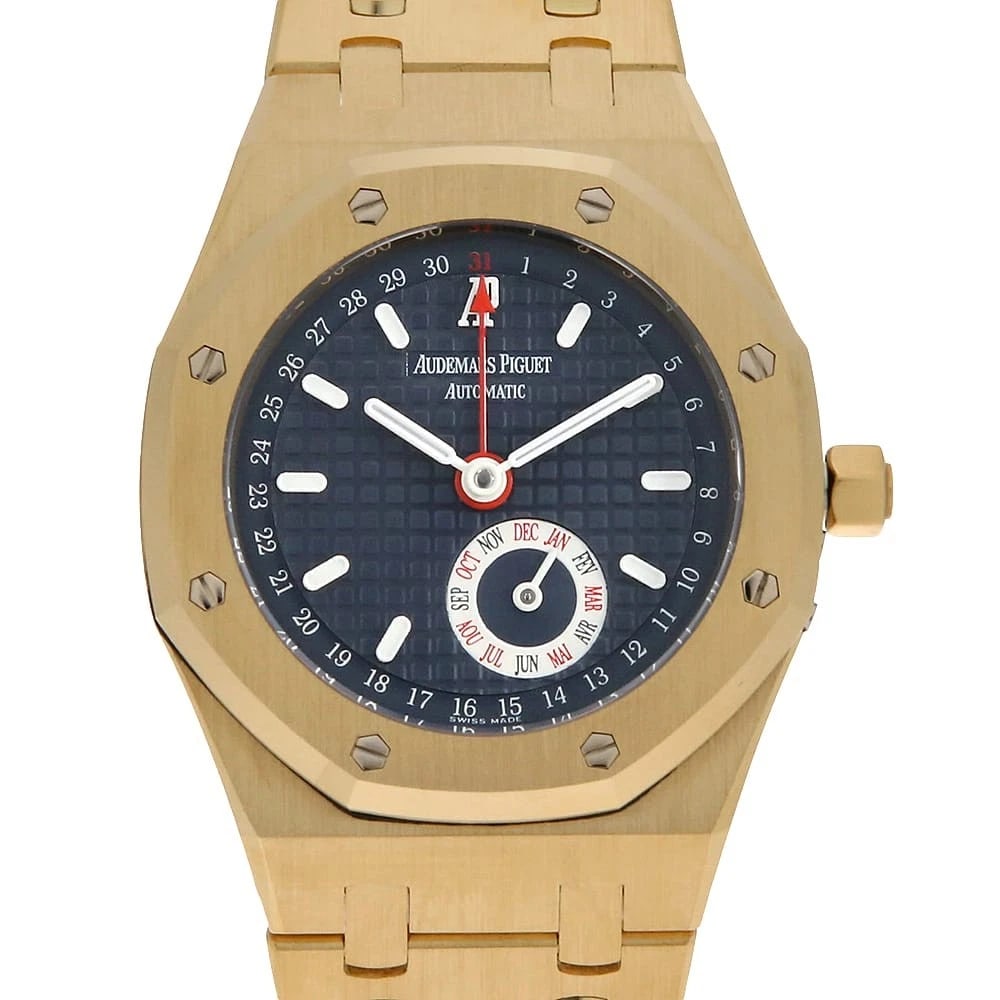 AUDEMARS PIGUET ROYAL OAK YELLOW GOLD WATCH: AUDEMARS PIGUET Royal Oak Yellow Gold Watch Brand: AUDEMARS PIGUET Type/Style: Wrist watch Material: Band Material Yellow Gold, Case Material Yellow Gold Color: Dial Color Blue Size: Case:W36mm Circum