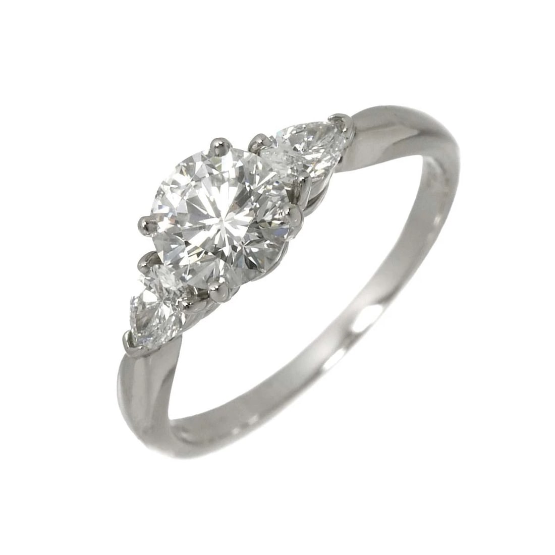 TIFFANY CO. DIAMOND RING PT: TIFFANY Co. Diamond Ring Pt Brand: TIFFANY CO. Type/Style: Ring Material: PT950, Main Stone Natural Color: Platinum Size: 7.75-8(US) Accessories: None Accessories Notice: When purchasing p