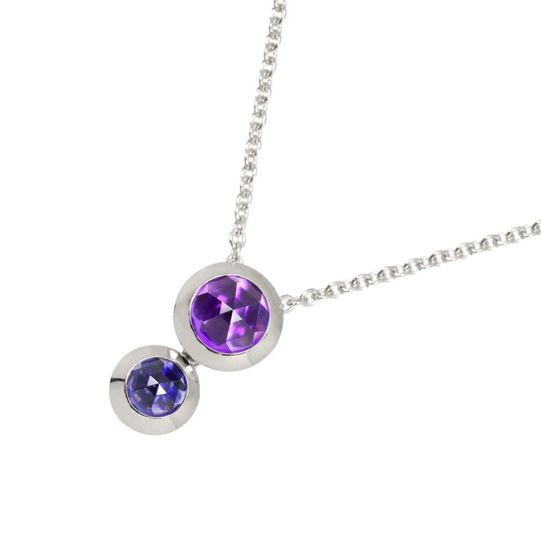 TIFFANY CO. AMETHYST IOLITE NECKLACE 750 WHITE GOLD: TIFFANY Co. Amethyst Iolite Necklace 750 White Gold Brand: TIFFANY Co. Type/Style: Necklace Material: 750 White Gold, Color: White Gold Size: internal circumference of the chain:17.7inch Top