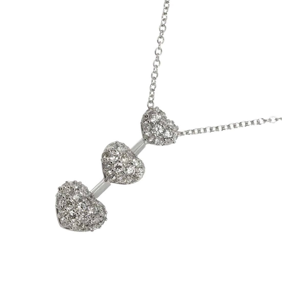 PONTE VECCHIO HEART MOTIF DIAMOND NECKLACE: Ponte Vecchio Heart Motif Diamond Necklace Brand: Ponte Vecchio Type/Style: Necklace Material: 750 White Gold Pt850, Main Stone Natural Color: White Gold Size: internal circumference of the