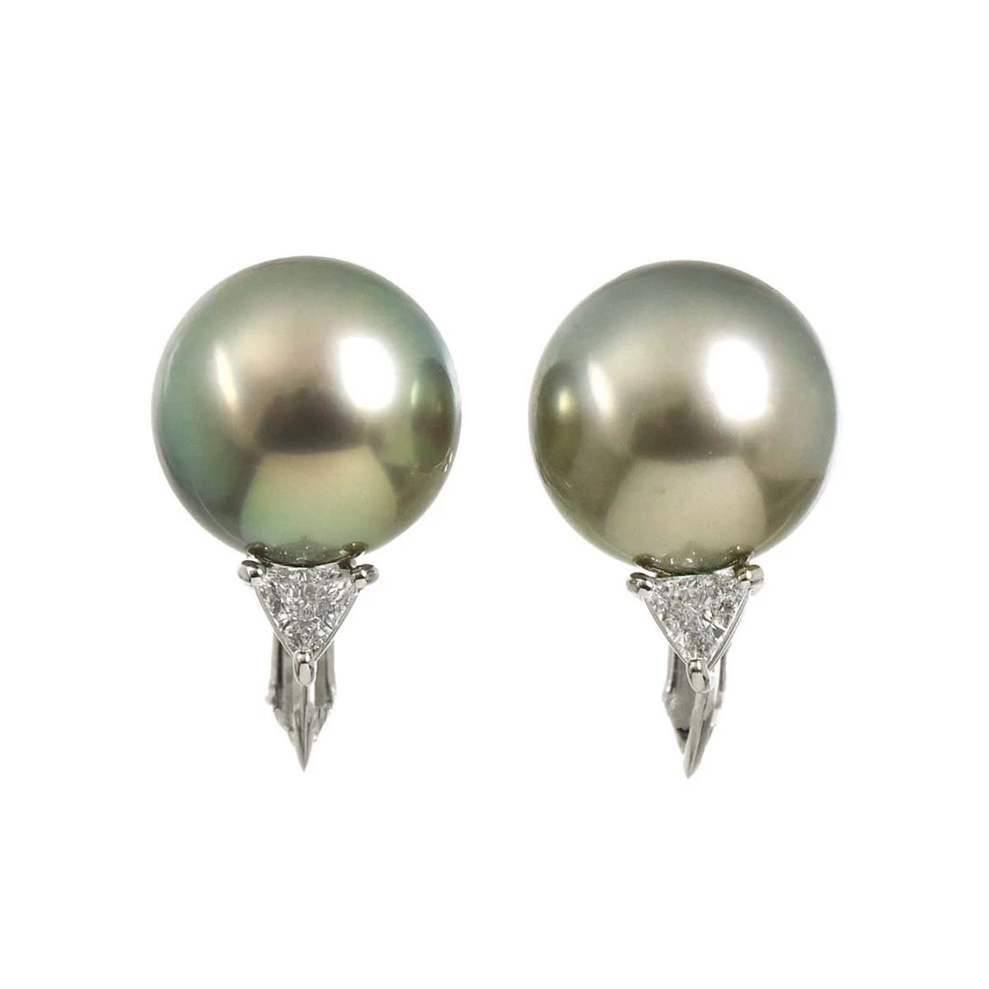 TASAKI BLACK PEARL DIAMOND EARRINGS: TASAKI Black Pearl Diamond Earrings Brand: TASAKI Type/Style: Earrings Material: Pt900, Color: Platinum Size: W12.8 x H17.6mm Accessories: None Accessories Notice: When purchasing pre-owne