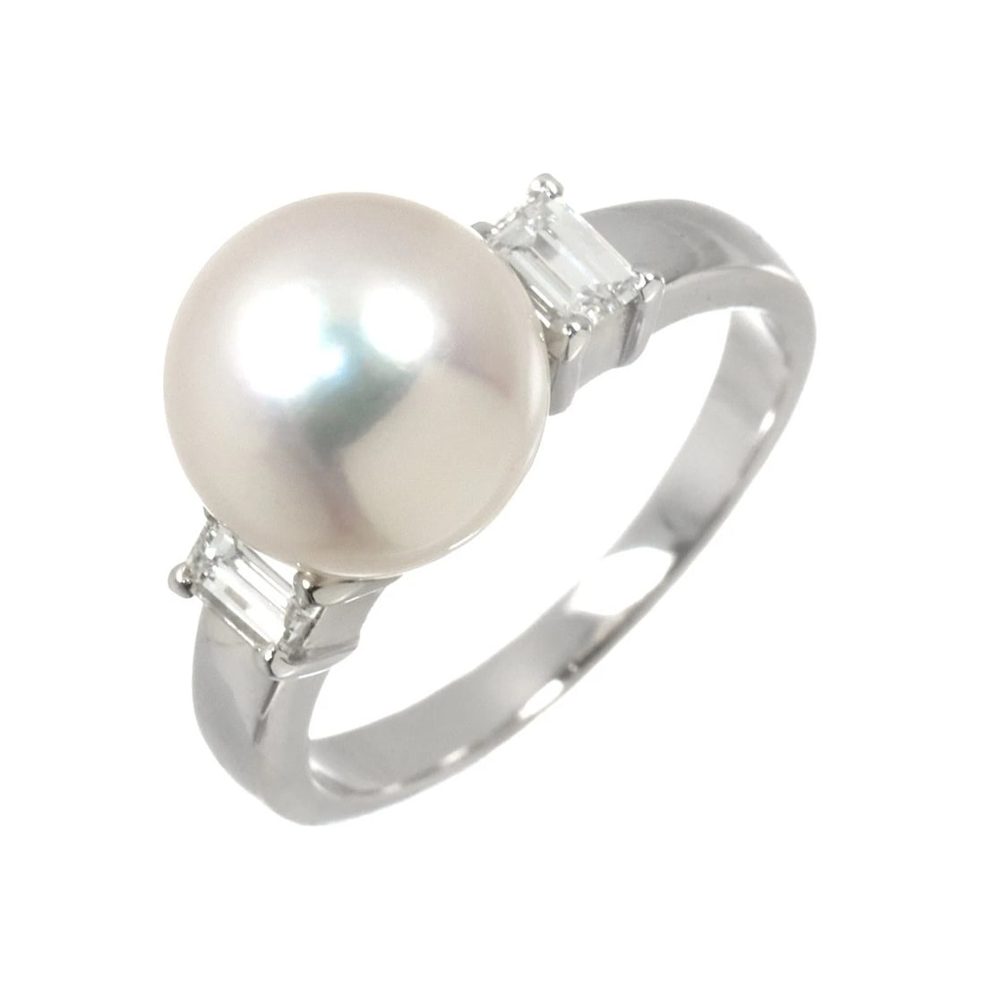 TASAKI AKOYA PEARL DIAMOND RING PT: TASAKI Akoya Pearl Diamond Ring Pt Brand: TASAKI Type/Style: Ring Material: Pt900, Color: Platinum Size: 4.75-5(US) Accessories: None Accessories Notice: When purchasing pre-owned goods, please refer