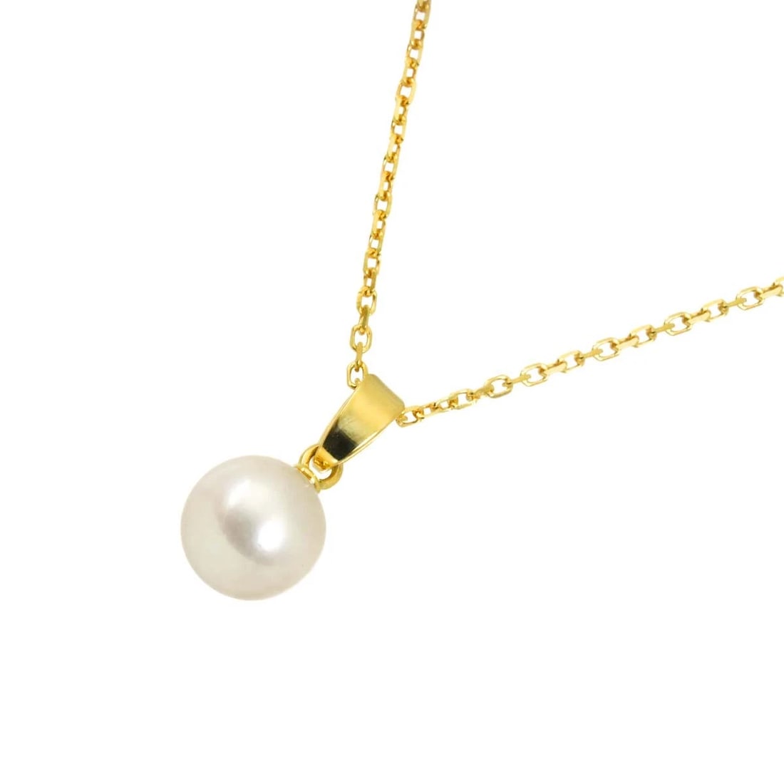 MIKIMOTO AKOYA PEARL NECKLACE: MIKIMOTO Akoya Pearl Necklace Brand: MIKIMOTO Type/Style: Necklace Material: 750 Yellow Gold, Color: Yellow Gold Size: internal circumference of the chain: 15.7inch Top Charm(max):W 7.1 x H 14mm