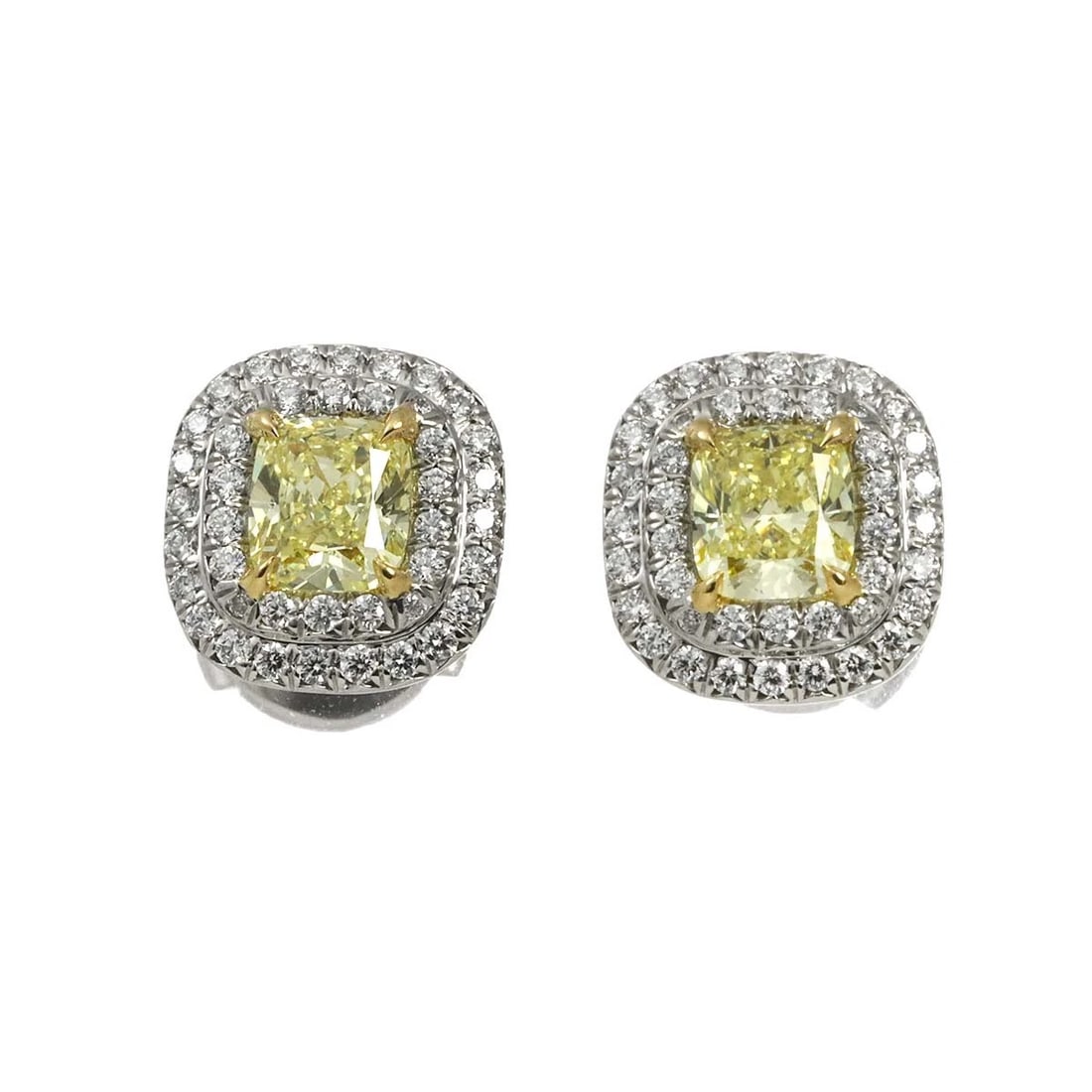 TIFFANY CO. SOLEST DIAMOND FIY/IF EARRINGS: TIFFANY Co. Solest Diamond FIY/IF Earrings Brand: TIFFANY Co. Type/Style: Earrings Material: PT950,750Yellow Gold, Main Stone Natural Color: Platinum Size: W 9.5x H 10.1mm Post (diameter) 1mm Acce