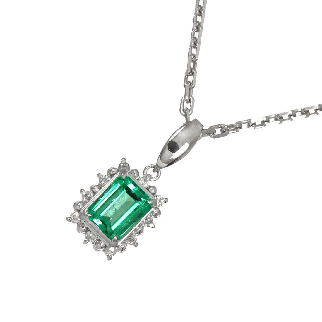 EMERALD DIAMOND NECKLACE PLATINUM: Emerald Diamond Necklace Platinum Brand: Unbranded Type/Style: Necklace Material: Platinum, Color: Platinum Size: internal circumference of the chain:15.7inch-14.2inch Top Charm(max):W 9.4 x H