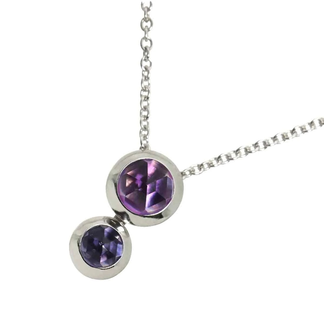 TIFFANY CO. AMETHYST IOLITE NECKLACE 18K WHITE GOLD 750: TIFFANY Co. Amethyst Iolite Necklace 18K White Gold 750 Brand: TIFFANY Co. Type/Style: Necklace Material: 750 White Gold, Color: White Gold Size: internal circumference of the chain:17.7inch Top Charm