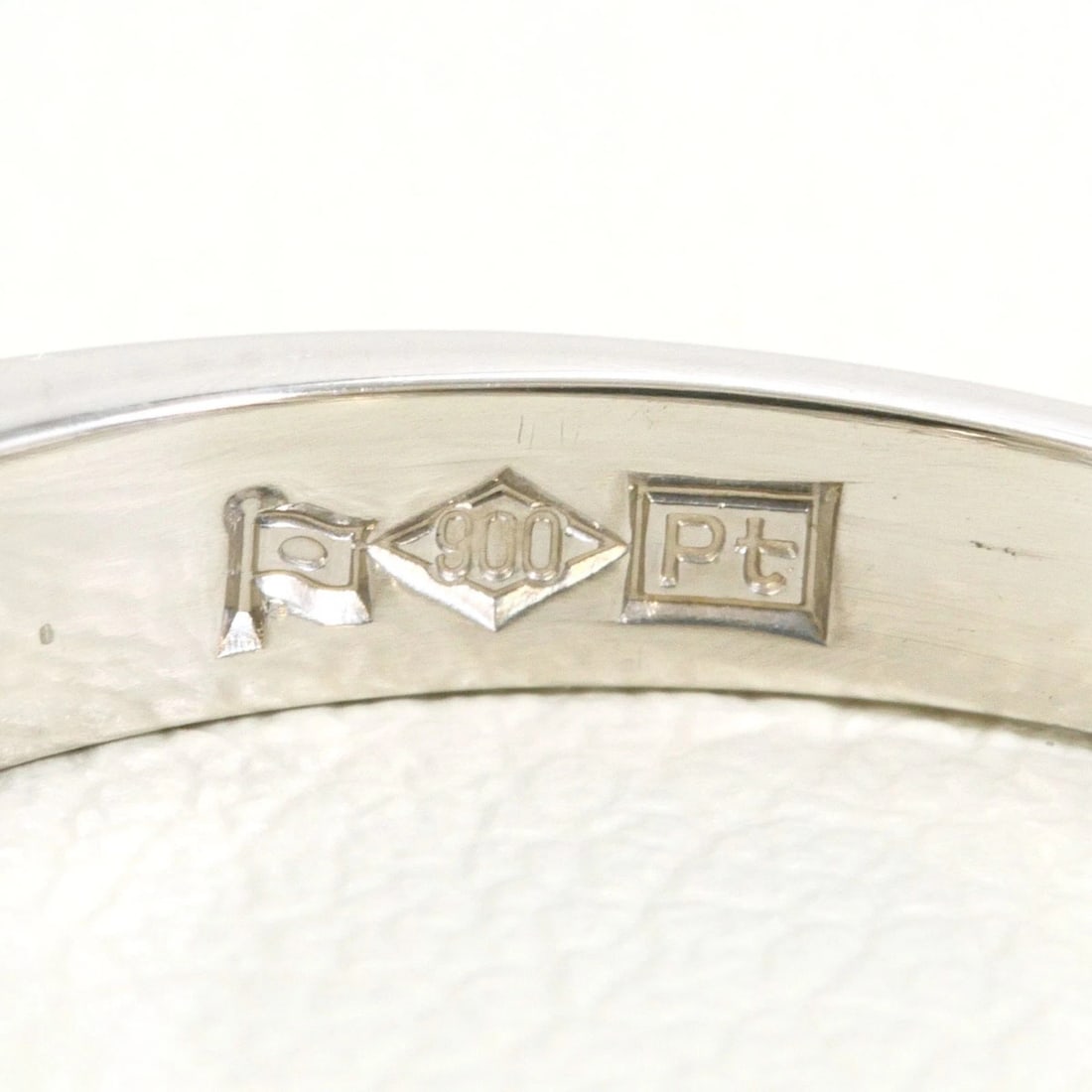 PT900 PLATINUM RING, DIAMOND - 4