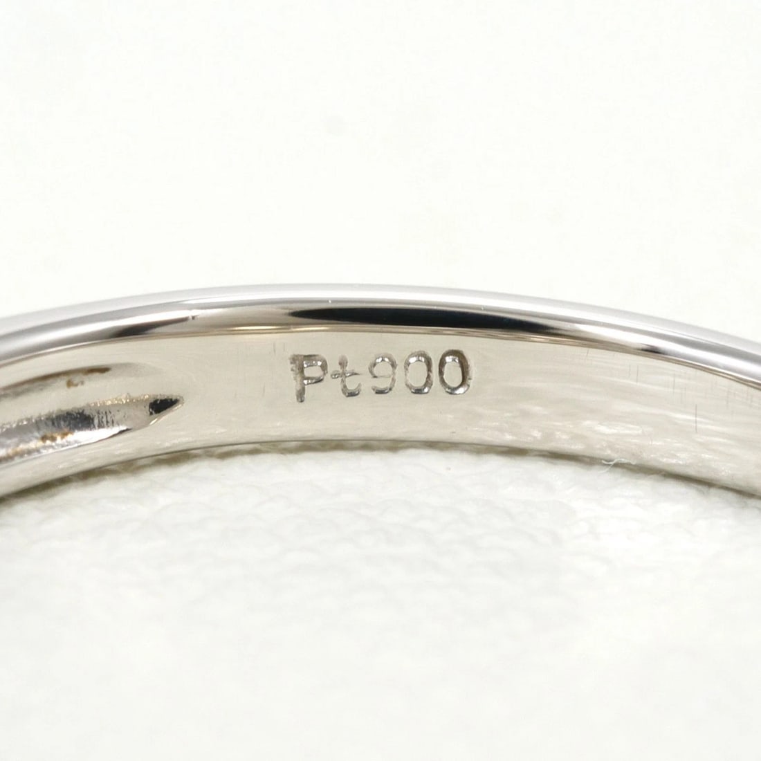 PT900 PLATINUM RING, DIAMOND - 4