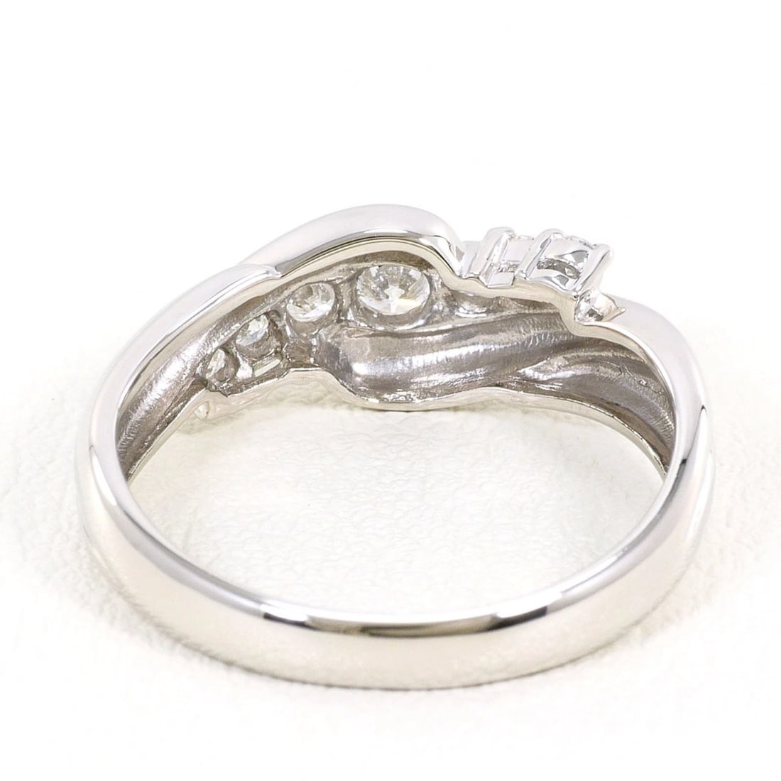 PT900 PLATINUM RING, DIAMOND - 4