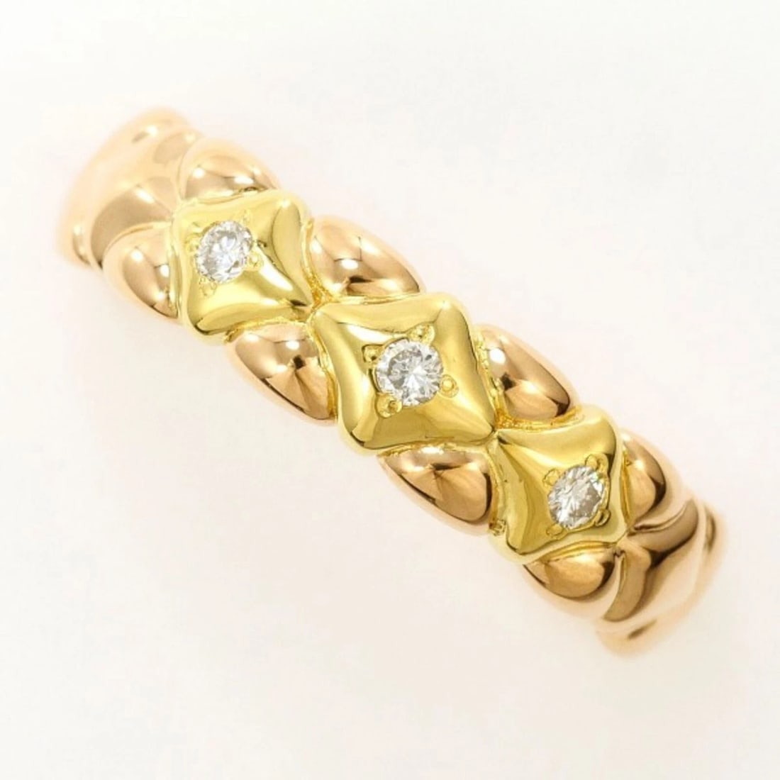 18K (18-KARAT) YELLOW GOLD,PINK GOLD RING WITH DIAMOND: 18K (18-karat) Yellow Gold,Pink Gold Ring with Diamond Brand: Unbranded Type/Style: Band ring Material: Pink gold (18K), Yellow gold (18K), Main Stone Natural Color: Pink gold, Yellow gold Size: US 5.