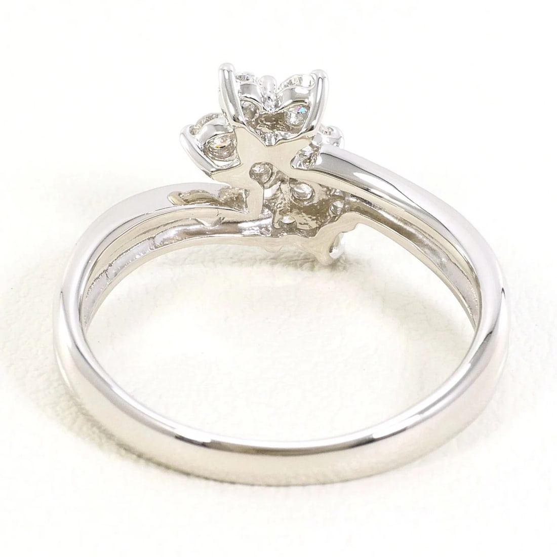 PT900 PLATINUM RING, DIAMOND - 4