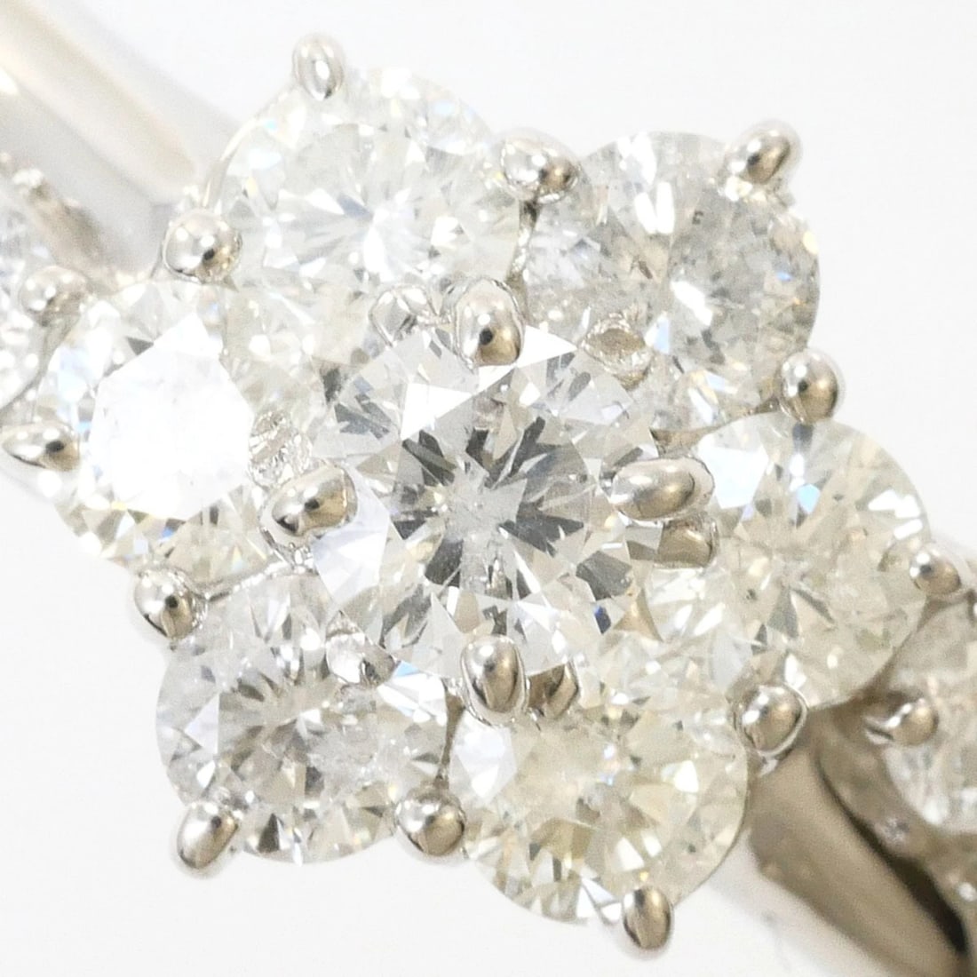 PT900 PLATINUM RING WITH DIAMOND - 2