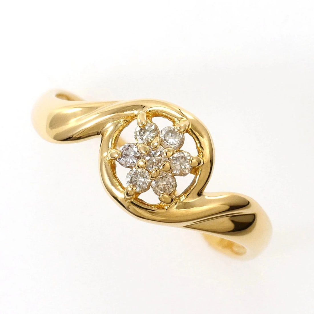18K (18-KARAT) YELLOW GOLD RING WITH A DIAMOND: 18K (18-karat) yellow gold ring with a diamond Brand: Unbranded Type/Style: Band ring Material: Yellow gold (18K), Main Stone Natural Color: Yellow gold Size: US 4.5 Accessories: None Acce