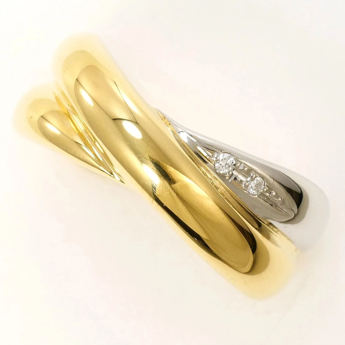 PT900 PLATINUM 18K YELLOW GOLD RING WITH DIAMOND: PT900 Platinum 18K Yellow Gold Ring with Diamond Brand: Unbranded Type/Style: Band ring Material: Platinum 900, Yellow gold (18K), Main Stone Natural Color: Platinum, Yellow gold Size: US 6 Access