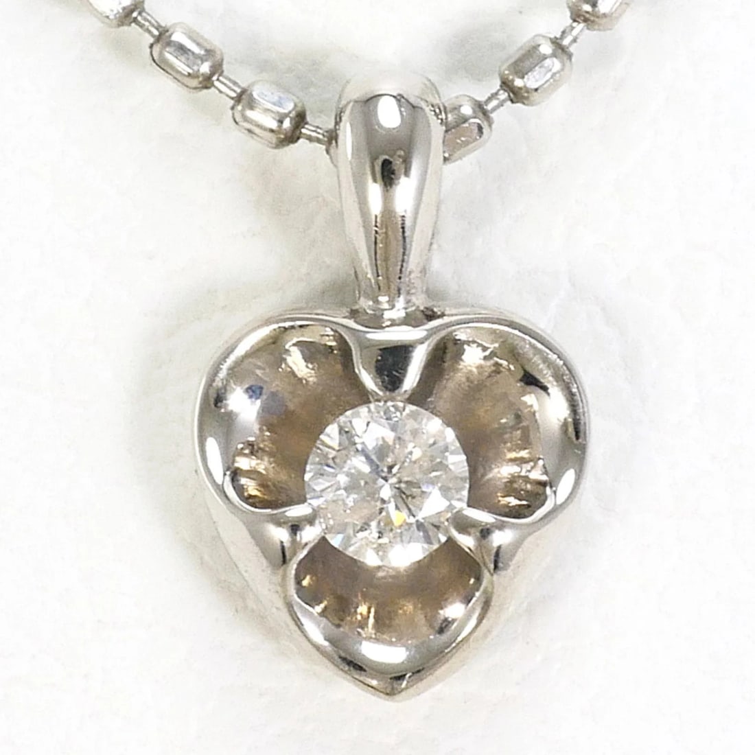 PT900 PLATINUM / PT850 NECKLACE WITH DIAMOND: PT900 Platinum / PT850 Necklace with Diamond Brand: Unbranded Type/Style: Necklace Material: Platinum 850, Platinum 900, Main Stone Natural Color: Platinum Size: Length: 40cm Accessories: None
