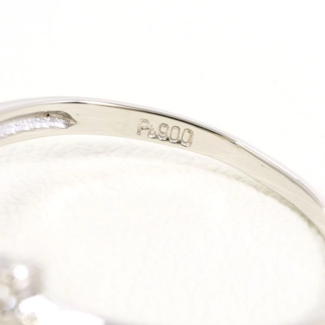 PT900 PLATINUM RING, DIAMOND - 4