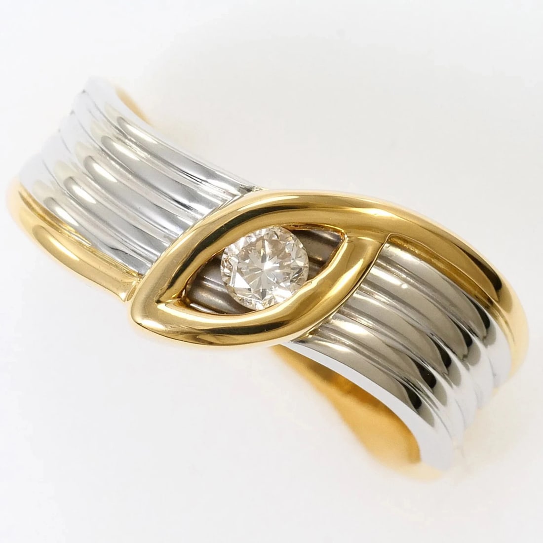 PT900 PLATINUM 18K YELLOW GOLD RING WITH DIAMOND: PT900 Platinum 18K Yellow Gold Ring with Diamond Brand: Unbranded Type/Style: Band ring Material: Platinum 900, Yellow gold (18K), Main Stone Natural Color: Platinum, Yellow gold Size: US 6.5 Acce