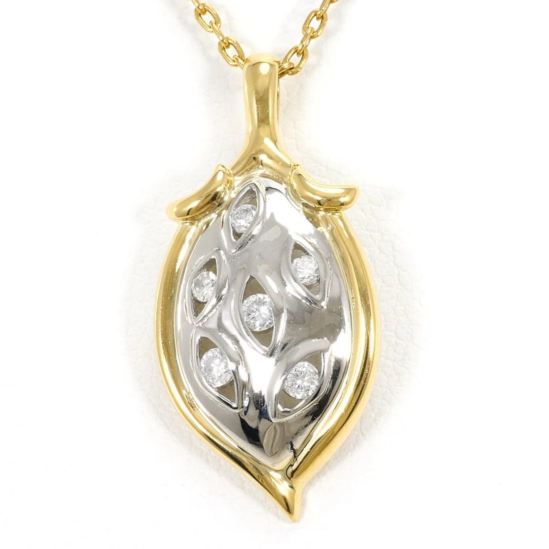 PT850 PLATINUM 18K YELLOW GOLD NECKLACE WITH DIAMOND: PT850 Platinum 18K Yellow Gold Necklace with Diamond Brand: Unbranded Type/Style: Necklace Material: Platinum 850, Yellow gold (18K), Main Stone Natural Color: Platinum, Yellow gold Size: Length: 41cm
