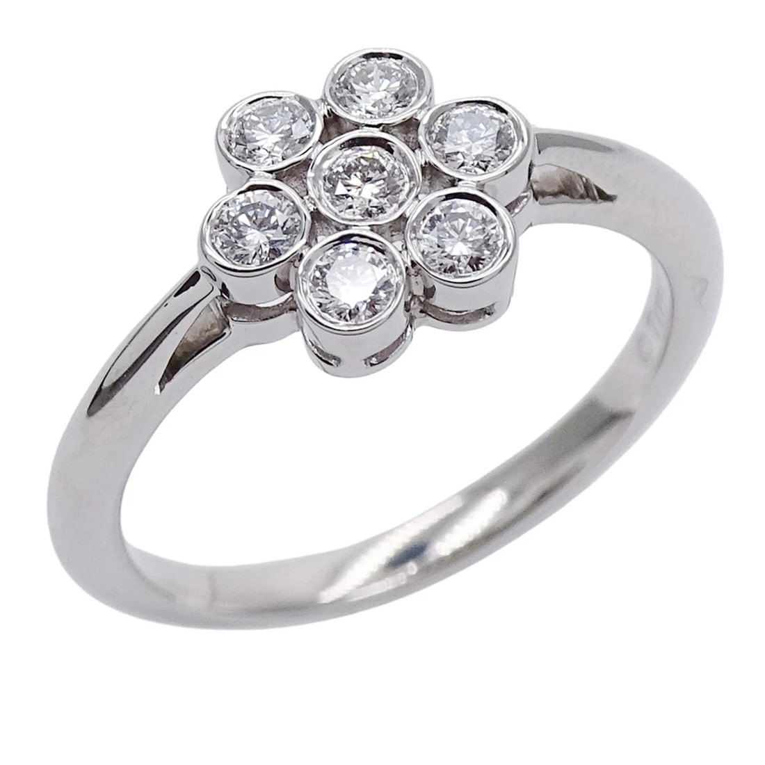 TIFFANY & CO. WOMEN'S RING, PT950 PLATINUM, DIAMOND: Tiffany & Co. Women's Ring, PT950 Platinum, Diamond Brand: Tiffany Type/Style: Band ring Material: Platinum 950, Main Stone Natural Color: Silver Size: US 5 Accessories: None Accessories N