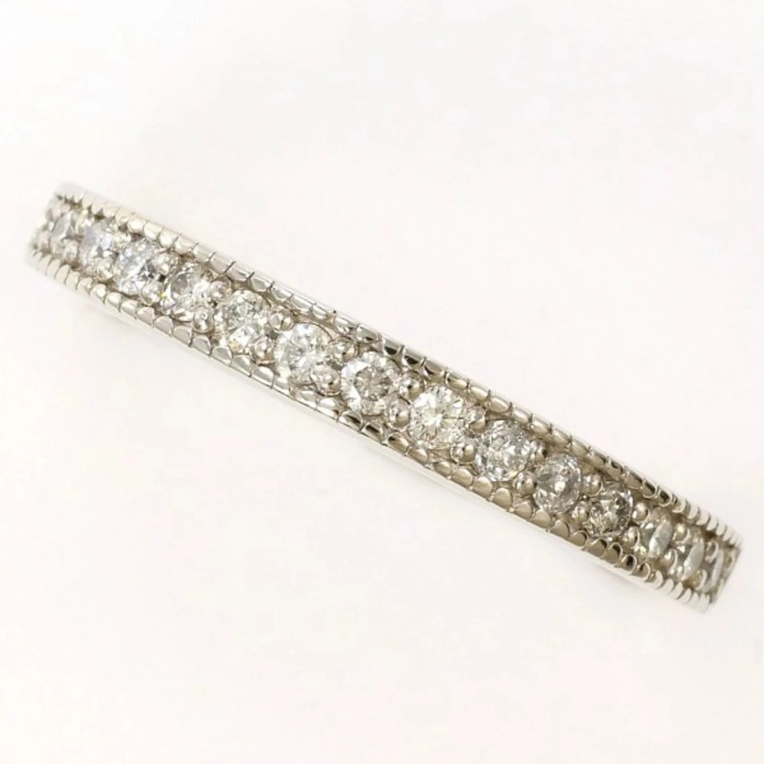 PT900 PLATINUM RING WITH DIAMOND: PT900 Platinum Ring with Diamond Brand: Unbranded Type/Style: Band ring Material: Platinum 900, Main Stone Natural Color: Platinum Size: US 3.5 Accessories: None Accessories Notice: When p