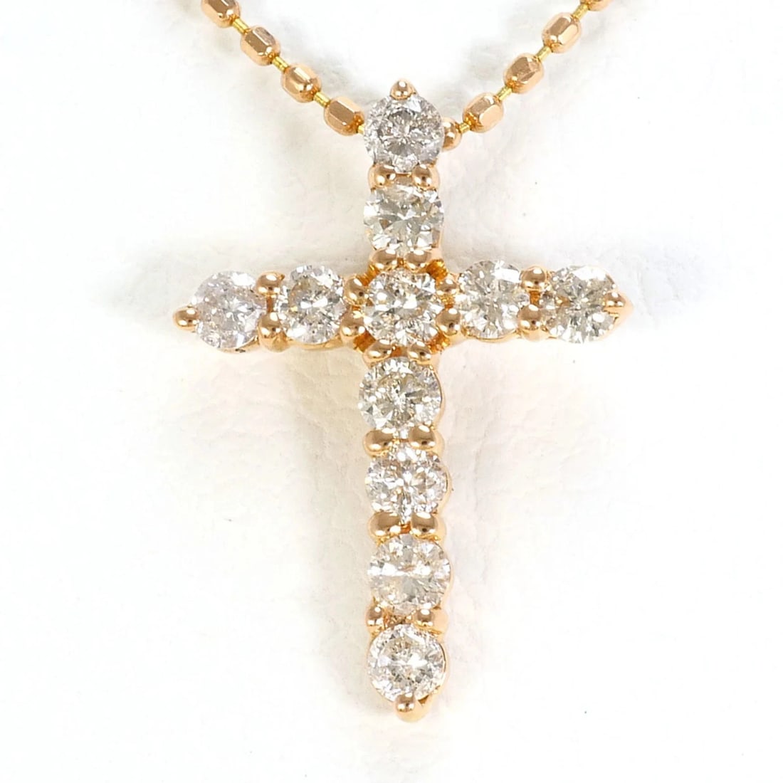 18K (18-KARAT GOLD) PINK GOLD NECKLACE WITH DIAMOND: 18K (18-karat gold) Pink Gold Necklace with Diamond Brand: Unbranded Type/Style: Necklace Material: Pink gold (18K), Main Stone Natural Color: Pink gold Size: Length: 40cm Accessories: None