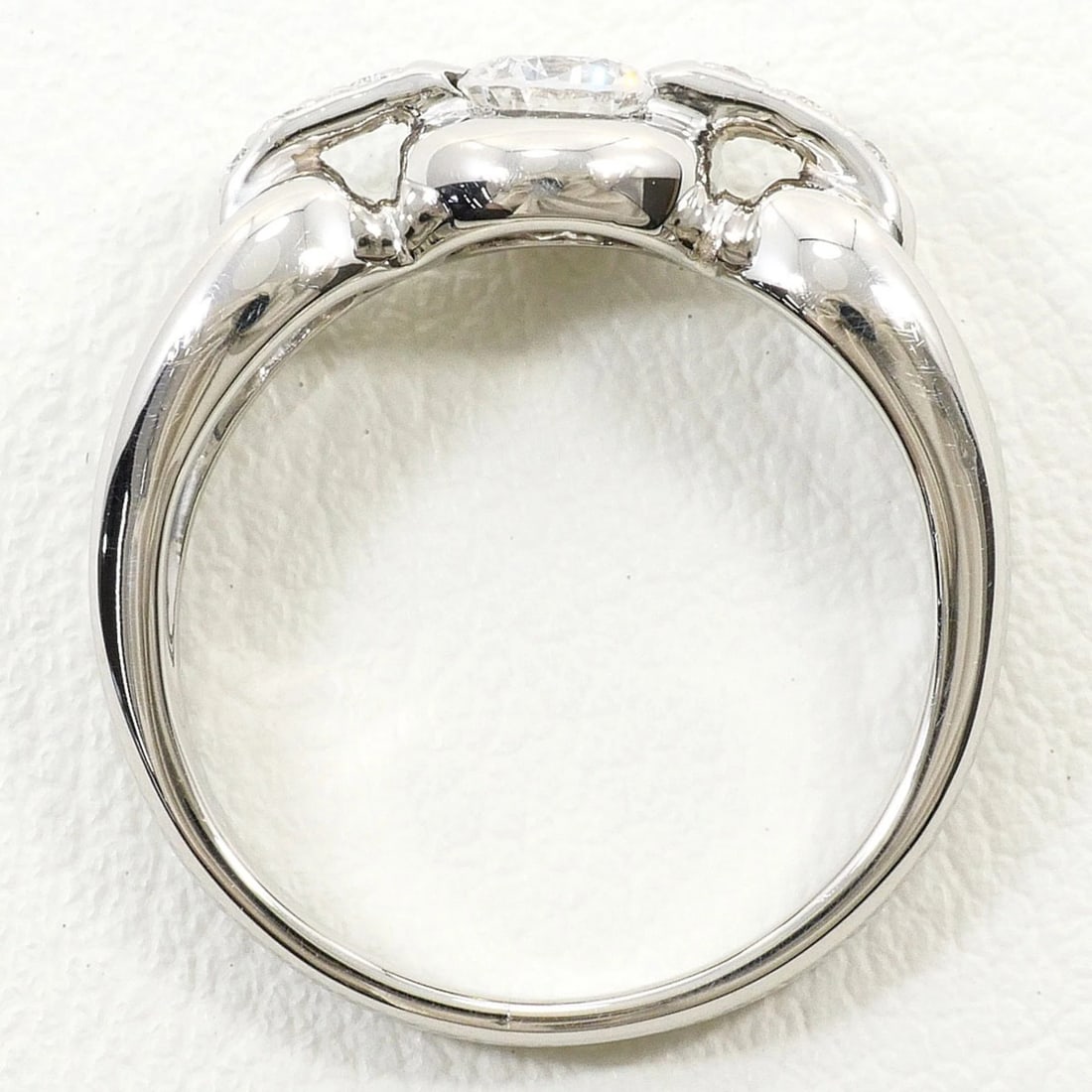 PT900 PLATINUM RING WITH DIAMOND - 3