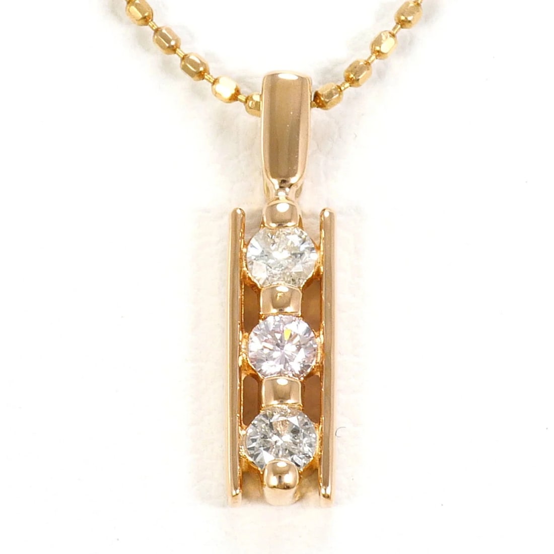 K14 14K YG YELLOW GOLD NECKLACE WITH DIAMOND: K14 14K YG Yellow Gold Necklace with Diamond Brand: Unbranded Type/Style: Necklace Material: Yellow gold (14K), Main Stone Natural Color: Yellow gold Size: Length: 40cm Accessories: None A