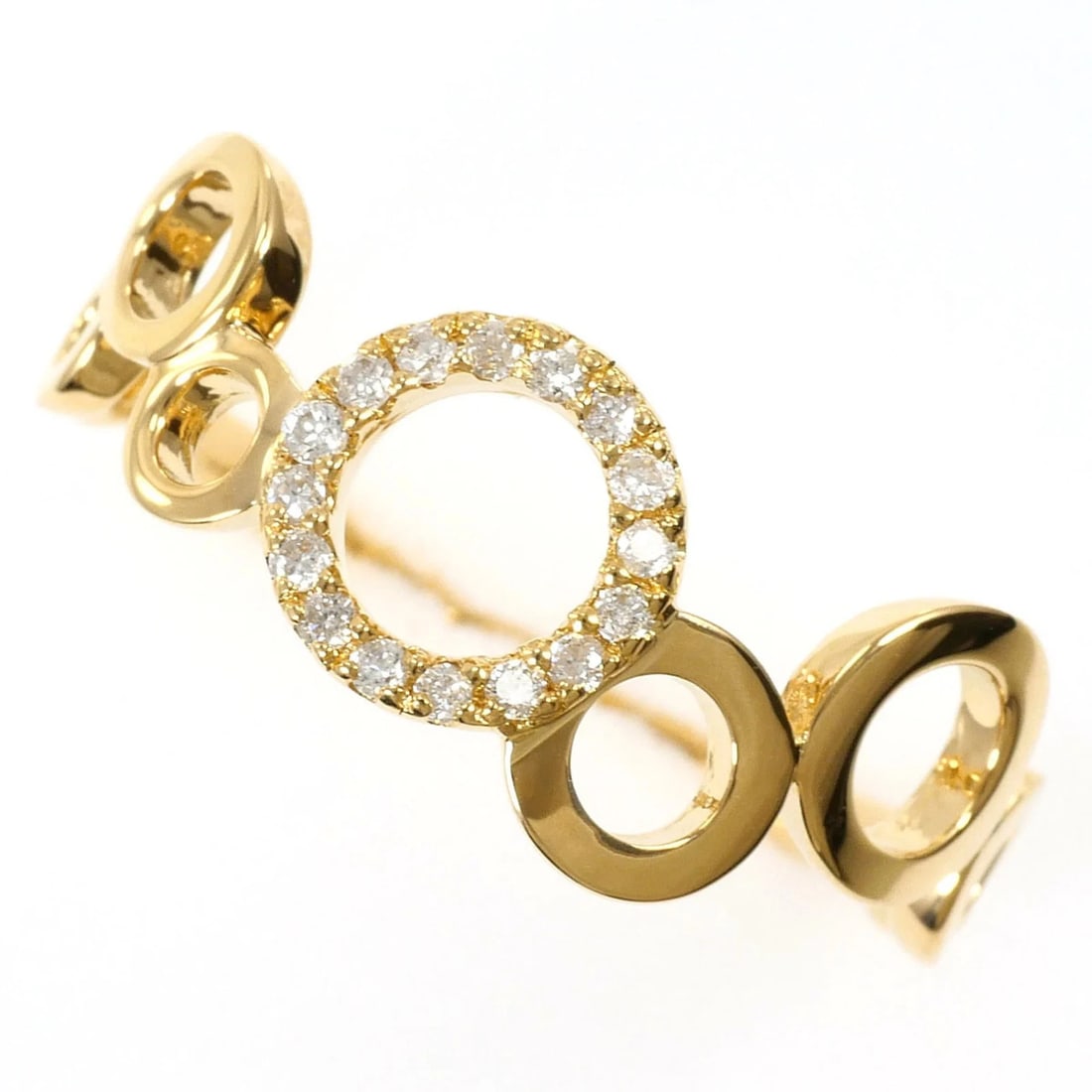 18K (18-KARAT) YELLOW GOLD RING WITH DIAMOND: 18K (18-karat) yellow gold ring with diamond Brand: Unbranded Type/Style: Band ring Material: Yellow gold (18K), Main Stone Natural Color: Yellow gold Size: US 5.5 Accessories: None Access