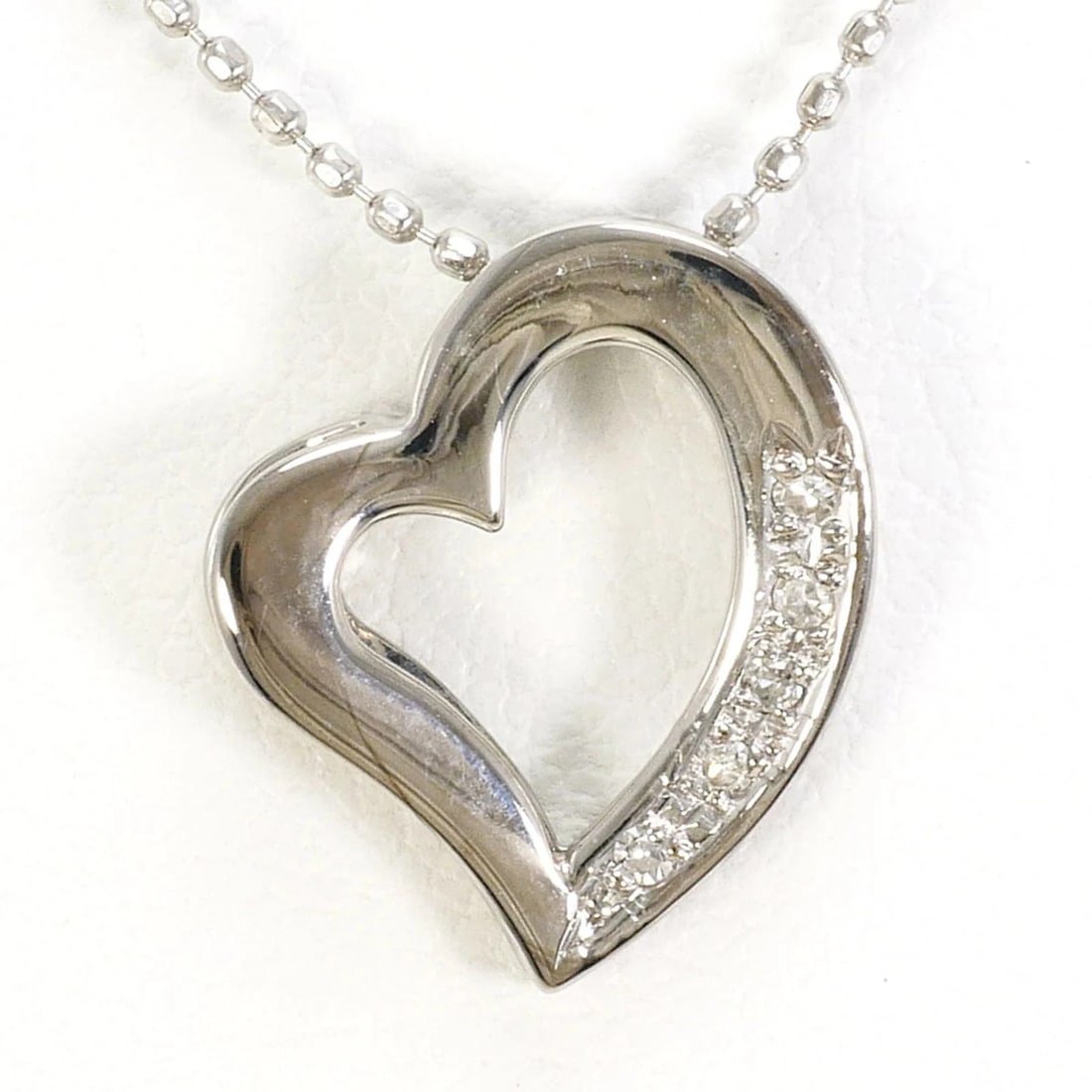 K14 14K WG WHITE GOLD NECKLACE WITH DIAMOND: K14 14K WG White Gold Necklace with Diamond Brand: Unbranded Type/Style: Necklace Material: White gold (14K), Main Stone Natural Color: White gold Size: Lnegth: 40cm Accessories: None Acce