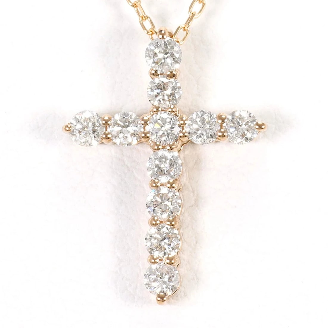 18K (18-KARAT GOLD) PINK GOLD NECKLACE WITH DIAMOND: 18K (18-karat gold) Pink Gold Necklace with Diamond Brand: Unbranded Type/Style: Necklace Material: Pink gold (18K), Main Stone Natural Color: Pink gold Size: Length: 45cm Accessories: None