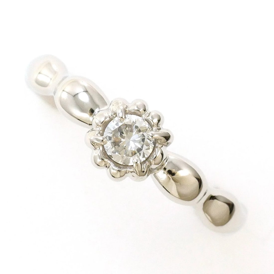 PT900 PLATINUM RING WITH DIAMOND: PT900 Platinum Ring with Diamond Brand: Unbranded Type/Style: Band ring Material: Platinum 900, Main Stone Natural Color: Platinum Size: US 4 Accessories: None Accessories Notice: When pur