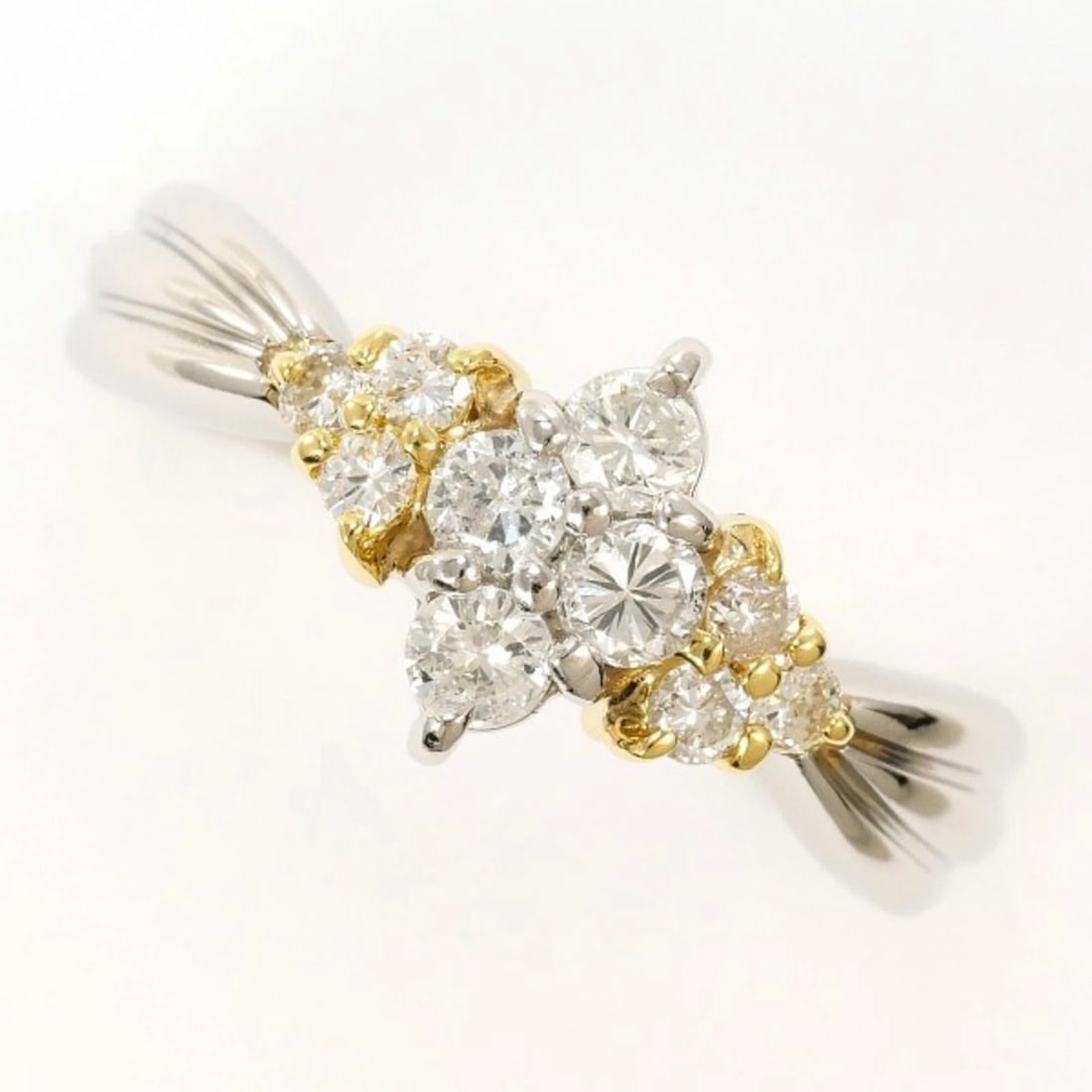 PT900 PLATINUM 18K YELLOW GOLD RING WITH DIAMOND: PT900 Platinum 18K Yellow Gold Ring with Diamond Brand: Unbranded Type/Style: Band ring Material: Platinum 900, Yellow gold (18K), Main Stone Natural Color: Platinum, Yellow gold Size: US 6.5 Acce